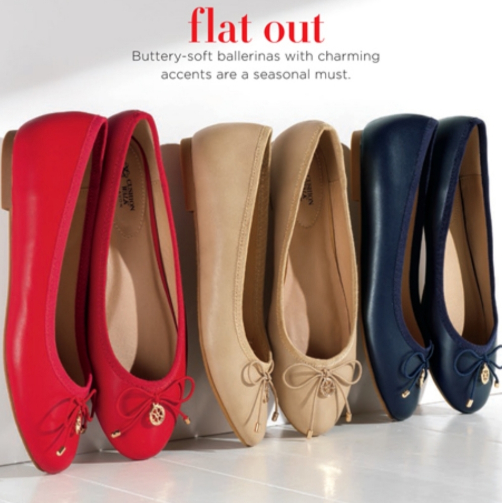 Ballet flats. Size 8. Orange. Cushion Walk.